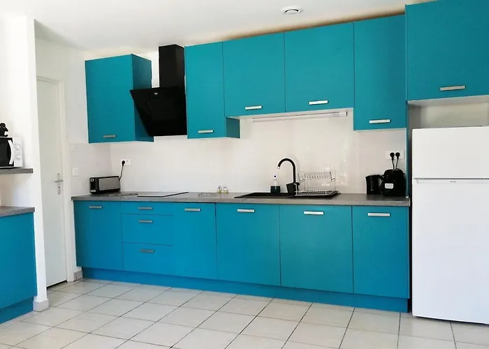 Naturiste Dacaniro Avec Piscine Chauffee Pres De Cahors Holiday home *