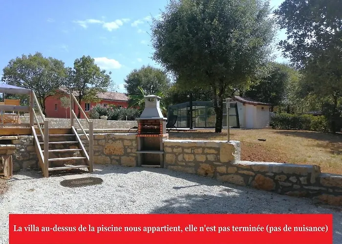 Naturiste Dacaniro Avec Piscine Chauffee Pres De Cahors Bellefont-la Rauze