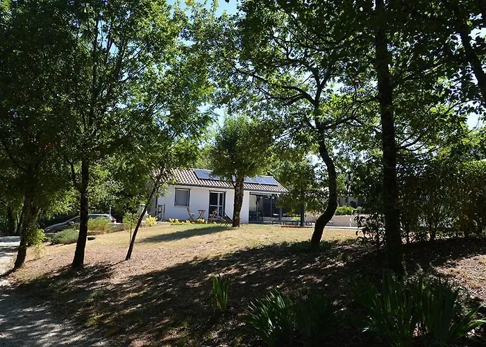 Naturiste Dacaniro Avec Piscine Chauffee Pres De Cahors